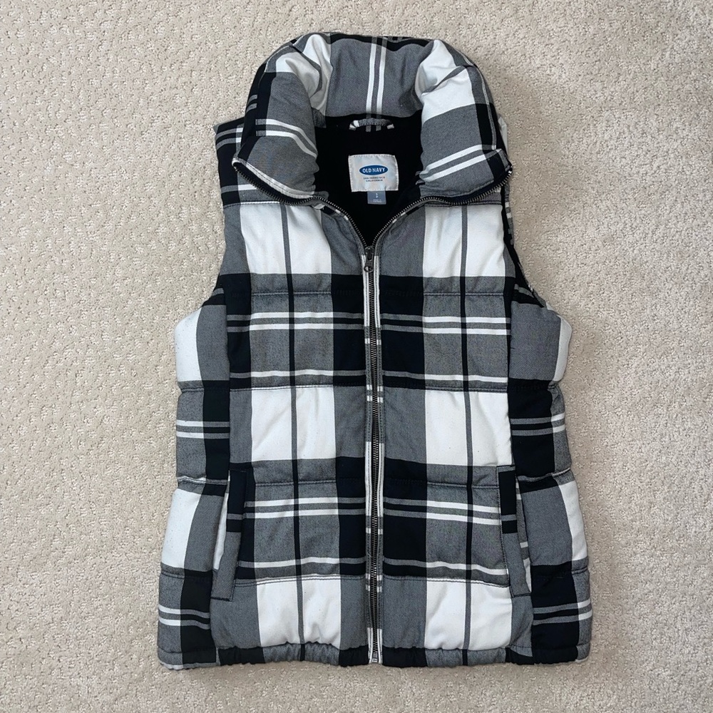 Plaid Puffer Vest - Picture 2 of 15
